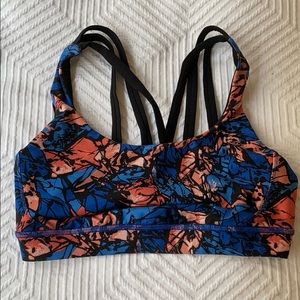 Lululemon Sports Bra! Size 6
